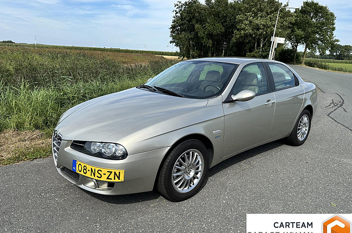 Alfa Romeo 156 2.5 V6 Distinctive