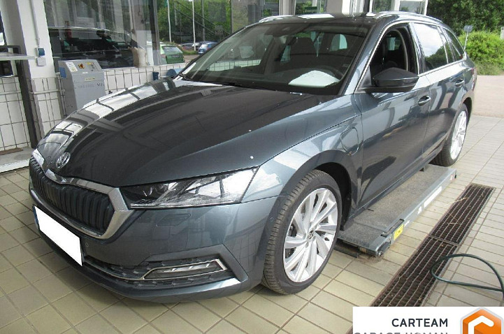 SKODA Octavia Combi 1.4 TSI iV PHEV Business verkocht